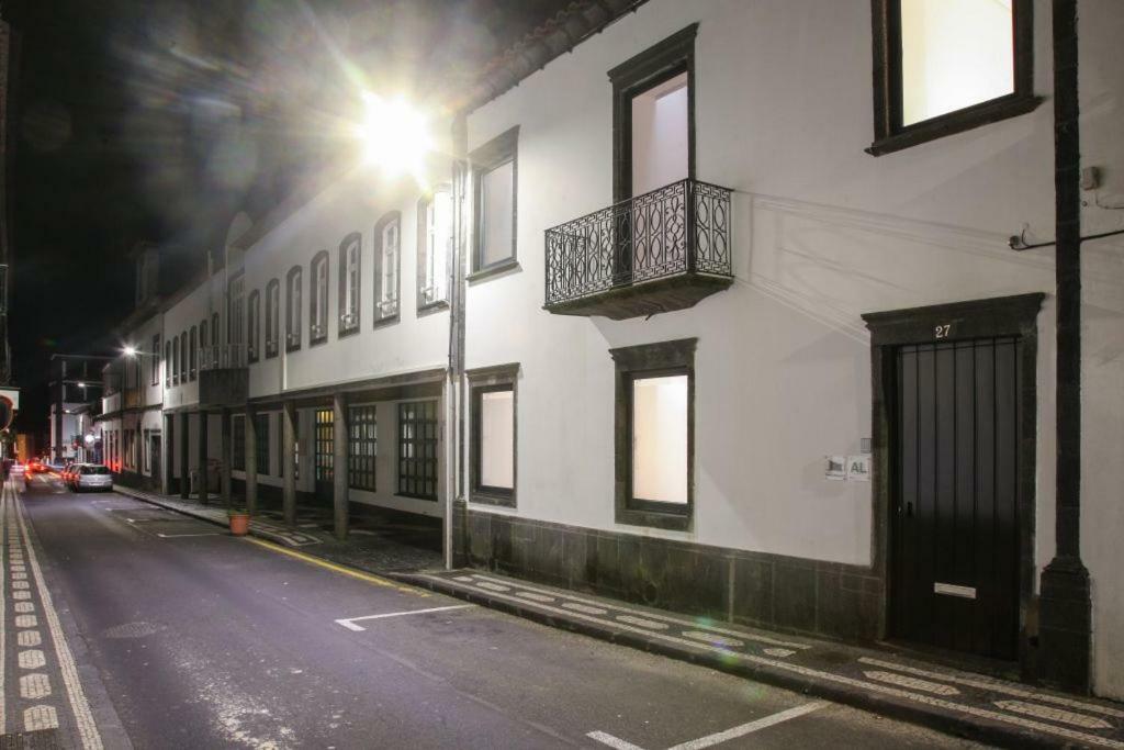 Place Of Moments Urban-Suites Ponta Delgada Dış mekan fotoğraf